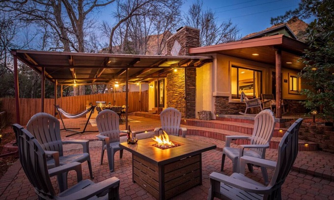 Sedona House | Creekside Sedona Retreat w/Natural Swimming Pools