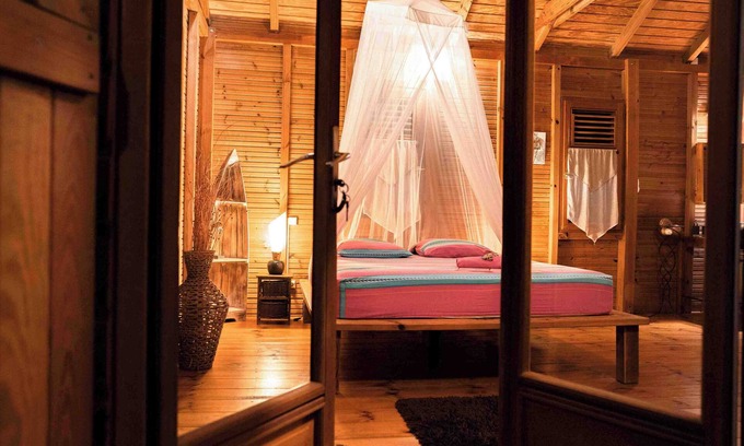 Deshaies Cottage | Creole Mezzanine Case . Wooden Hut With Mezza