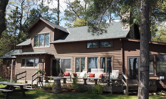 Pequot Lakes Cabin | Crosslake Chain/Charming Family Cabin!nNEW August long weekend dates NOW open!