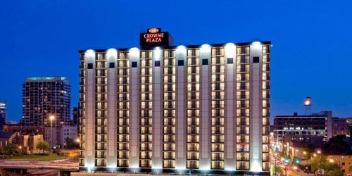 Greektown Hotel | Crowne Plaza - Chicago West Loop by IHG