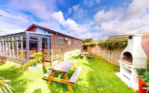 Croyde House | CROYDE DUNE LODGE 3 Bedrooms