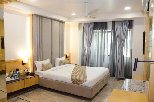 Ranchi Hotel | CRYTSAL RESIDENCY