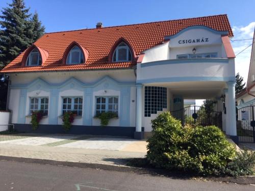 Gyula House | Csigaház panzió