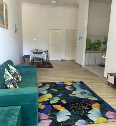 Wakaf Bharu House | Ct Wani Homestay