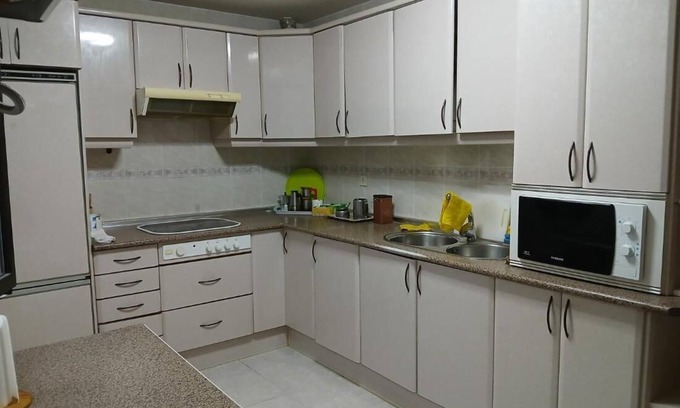 Toledo House | Cuarto Privado Doble en Toledo
