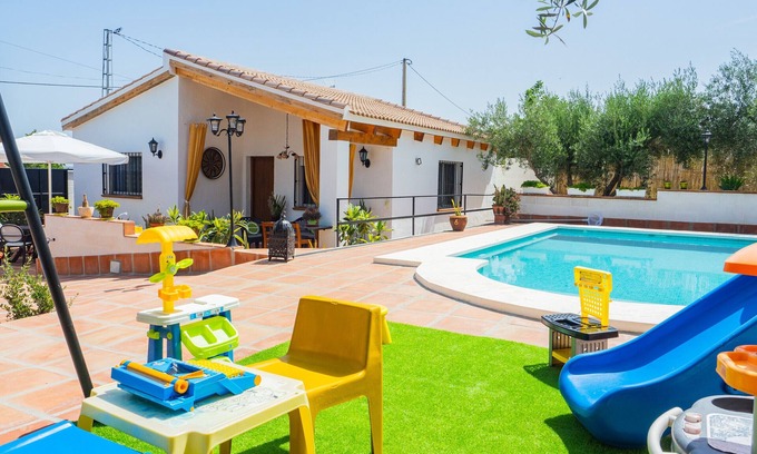 Alhaurin el Grande Cottage | Cubo's Casa Rural Entre Olivos del Azahar/private pool/air conditioning/free wifi