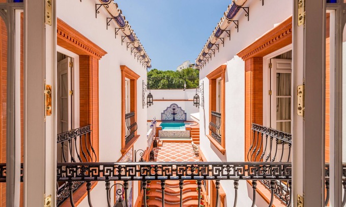 Alhaurin el Grande Ski Chalet | Cubo's Casa Manzanares Bijou/private pool/exclusive/free wifi