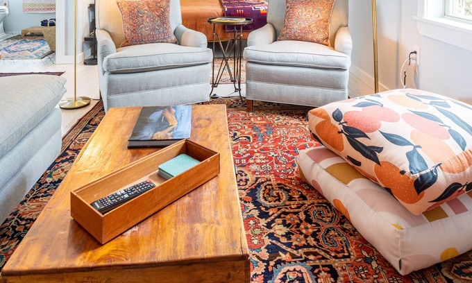 Town of Marbletown Apartment | Cultivate Quietude: Beautiful views, Modern design