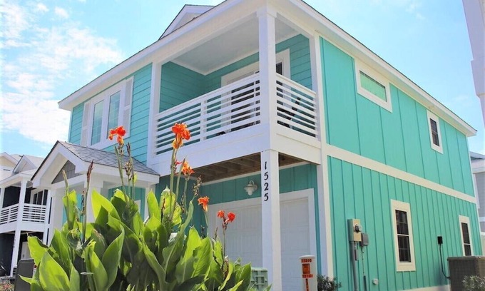 Bermuda Bay House | Currituck Cottage 3 Bedroom Home at Devonshire Place, Bermuda Bay Amenities!