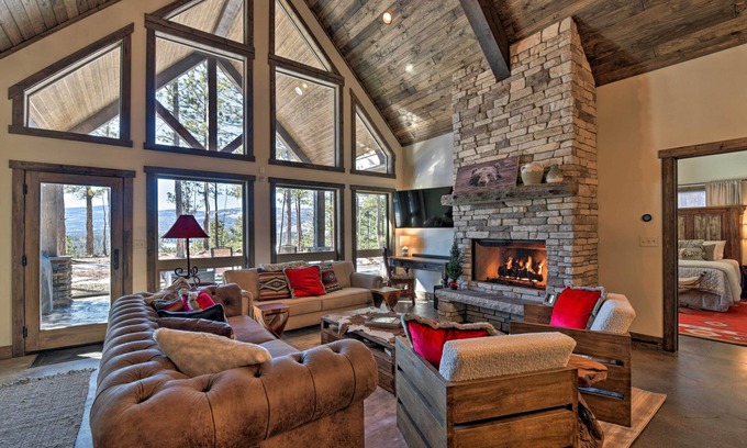 Angel Fire House | Custom Angel Fire Home: Views, Hot Tub & Fire Pit!