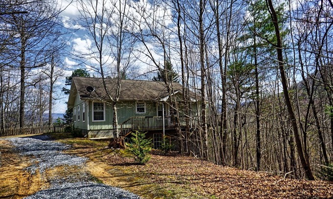 Almond Cottage | Customer Appreciation Year! Get a free night!