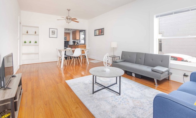 Des Moines House | Cute 3 Bedroom in Des Moines