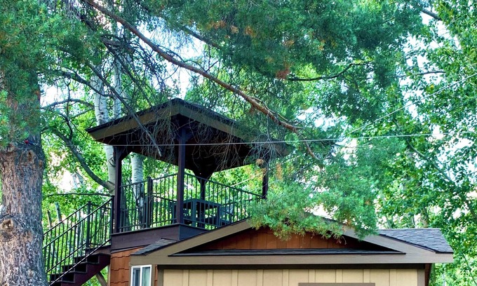 Kalispell Cottage | Cute Cottage with Rooftop Dining Area, 40 min. to Glacier