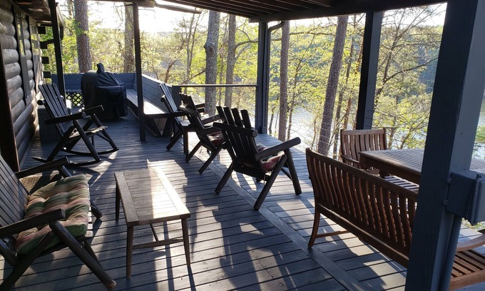 Arley Cabin | Cute, cozy log cabin on beautiful Smith Lake, Arley AL (year round deep water)