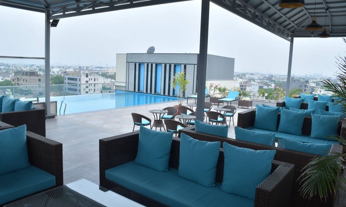 Jaipur Hotel | Cygnett Park BL