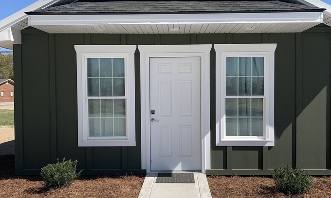 Reidsville Apartment | “Cypress” Cottage Reidsville Georgia