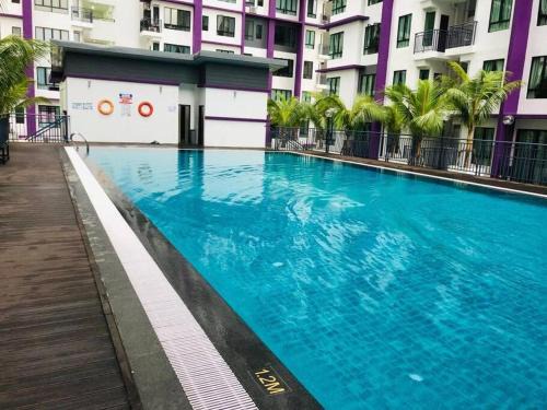 Bukit Baru Apartment | D'sarang Cinta Homestay Swimming Pool Melaka