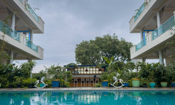 Taj Ganj Hotel | Da Bungalow - A Vacation Abode