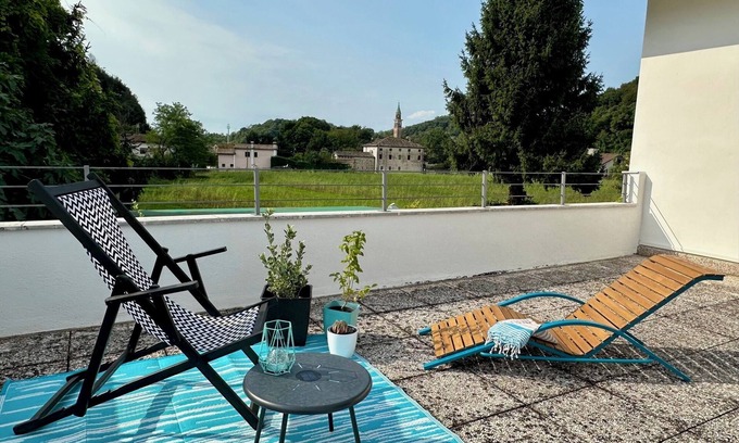 Liedolo Apartment | Da Deki apartment with large terrace overlooking Monte Grappa