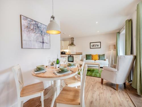 Alderbury House | Dairy Cottage-Ukc5158