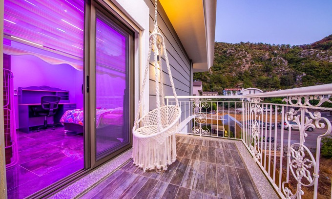 Icmeler Villa | Daisy Villa İçmeler Daily Weekly Rentals