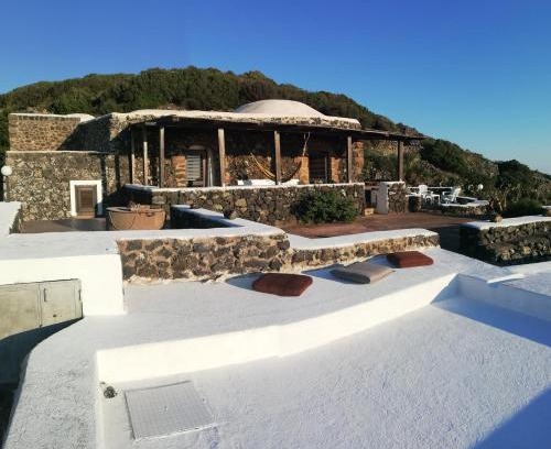 Pantelleria Villa | Dammuso KeruKli' L'attico sulla Tunisia