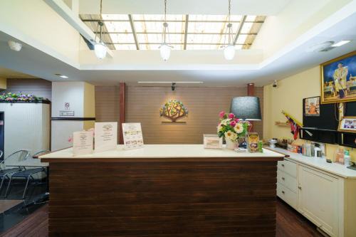 Talat Yot Hotel | Dancenter Khaosan Park Hotel