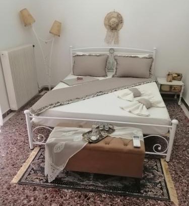 Diakofto Apartment | Dandelions