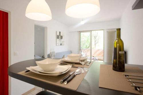 Hyeres City Centre Apartment | Dans un écrin de verdure