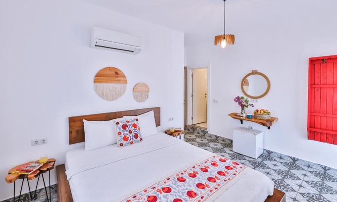 Kas House | Dantel Butik Ev Pansiyon