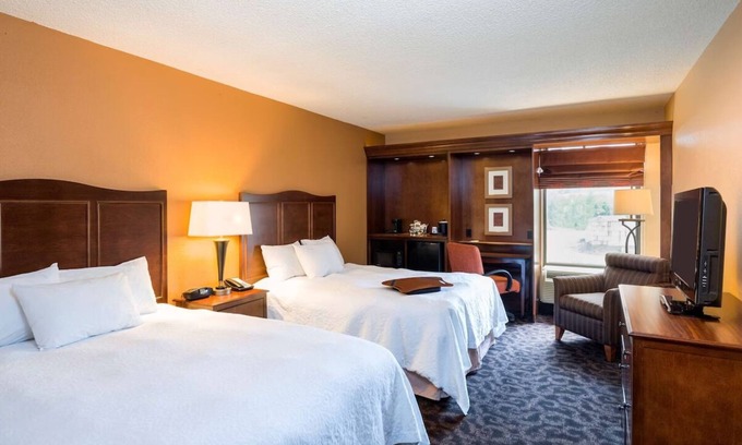 Danville Hotel | Danville Charm: Spacious Rooms with Easy Access to Route 80! Free Parking