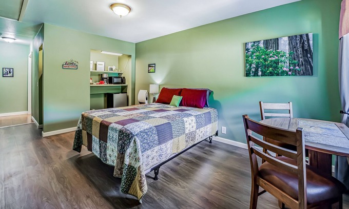 Orick Apartment | Darling studio near the beach & state parks with kitchenette, WiFi, & more