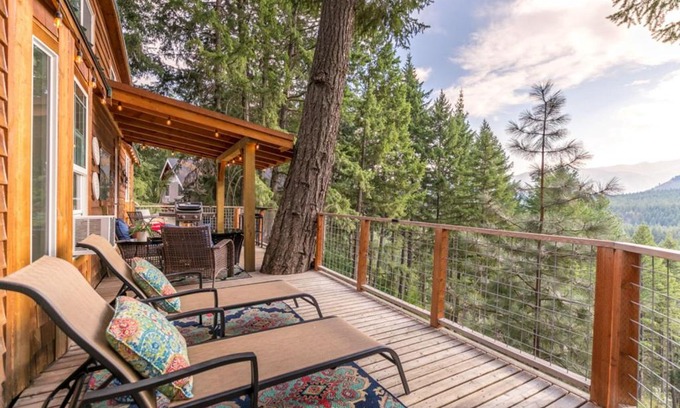 Leavenworth House | Das Tree Haus