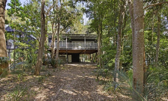 Pearl Beach House | Day Dreamer On Diamond