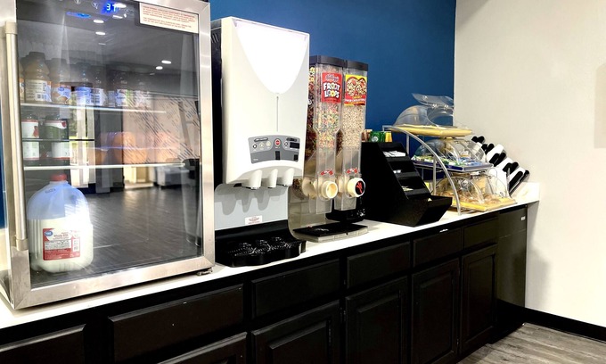 North Little Rock Hotel | Days Inn by Wyndham North Little Rock/Maumelle