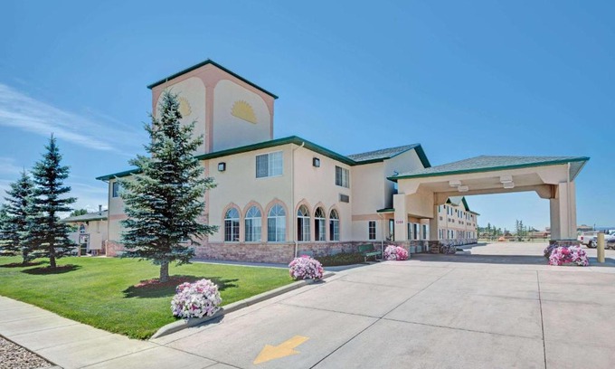 Laramie Hotel | Days Inn by Wyndham Laramie
