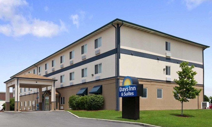 Romeoville Hotel | Days Inn & Suites by Wyndham Romeoville