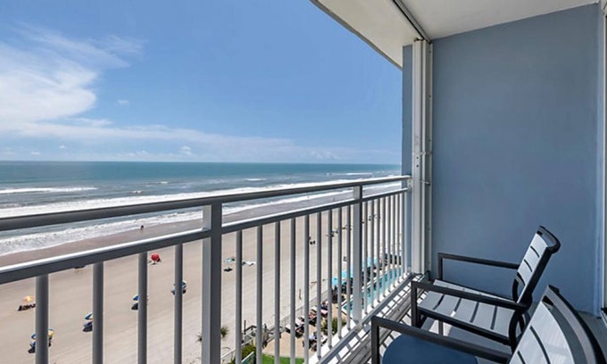 Daytona Beach Shores Condo | Daytona Beach is waiting for you in this Oceanfront 2 Bedroom Condo