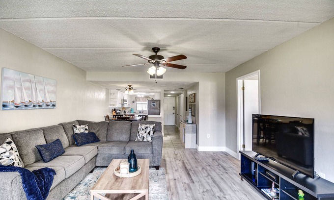 Ocean View Halifax Estates Condo | Daytona Condo w/Community Pool, Walk to Beach!