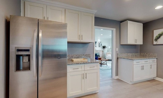 West Los Angeles House | Dazzling Westside Home w/Huge Backyard