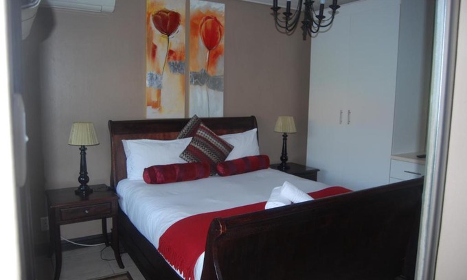 Durban North House | de Charmoy Riverside