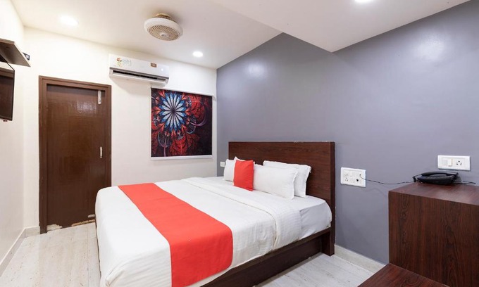 Andheri West Hotel | De Classico Hotel Mhada
