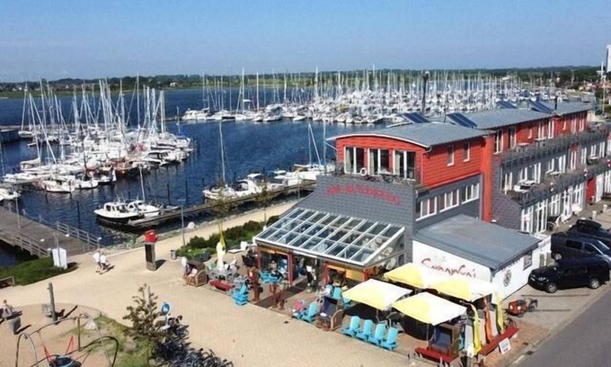 Fehmarn Apartment | Comfortable, barrier-free vacation apartment at the marina with balcony on Fehmarn