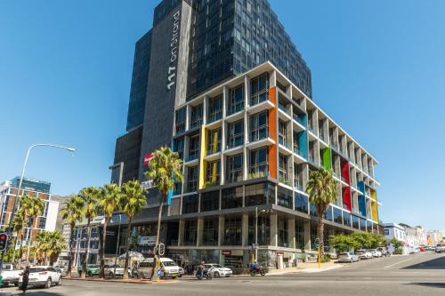 Bo'Kaap Apartment | De Waterkant Luxury by NIVAR