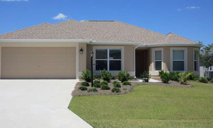 The Villages House | December and January 20% discount for Full Month Rental, save 2,500 dollars