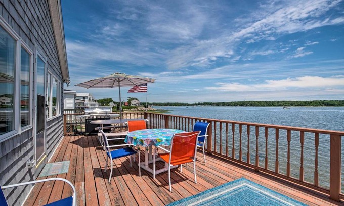 Wareham Center House | Deck and Beach Access Waterfront Cape Cod Cottage