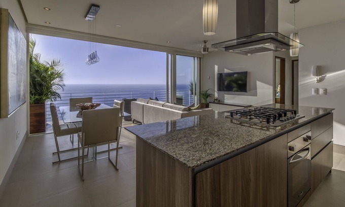 Amapas Condo | DECK JACUZZI| AMAPAS 353| BLOCK 2 BEACH| ROOFPOOL| GYM| LOS MUEURTOS BEACH
