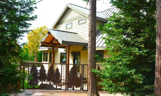 Bass Lake House | Deer Lodge #1 Lake front