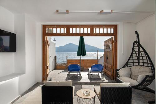 Milos House | Deja Dream Homes