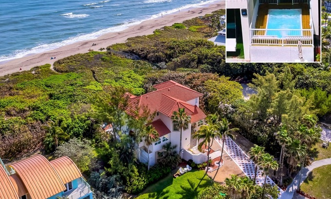 Stuart House | Del Mar al Cielo: Luxury Beachfront Estate ON the Beach! w/elevator+pool!